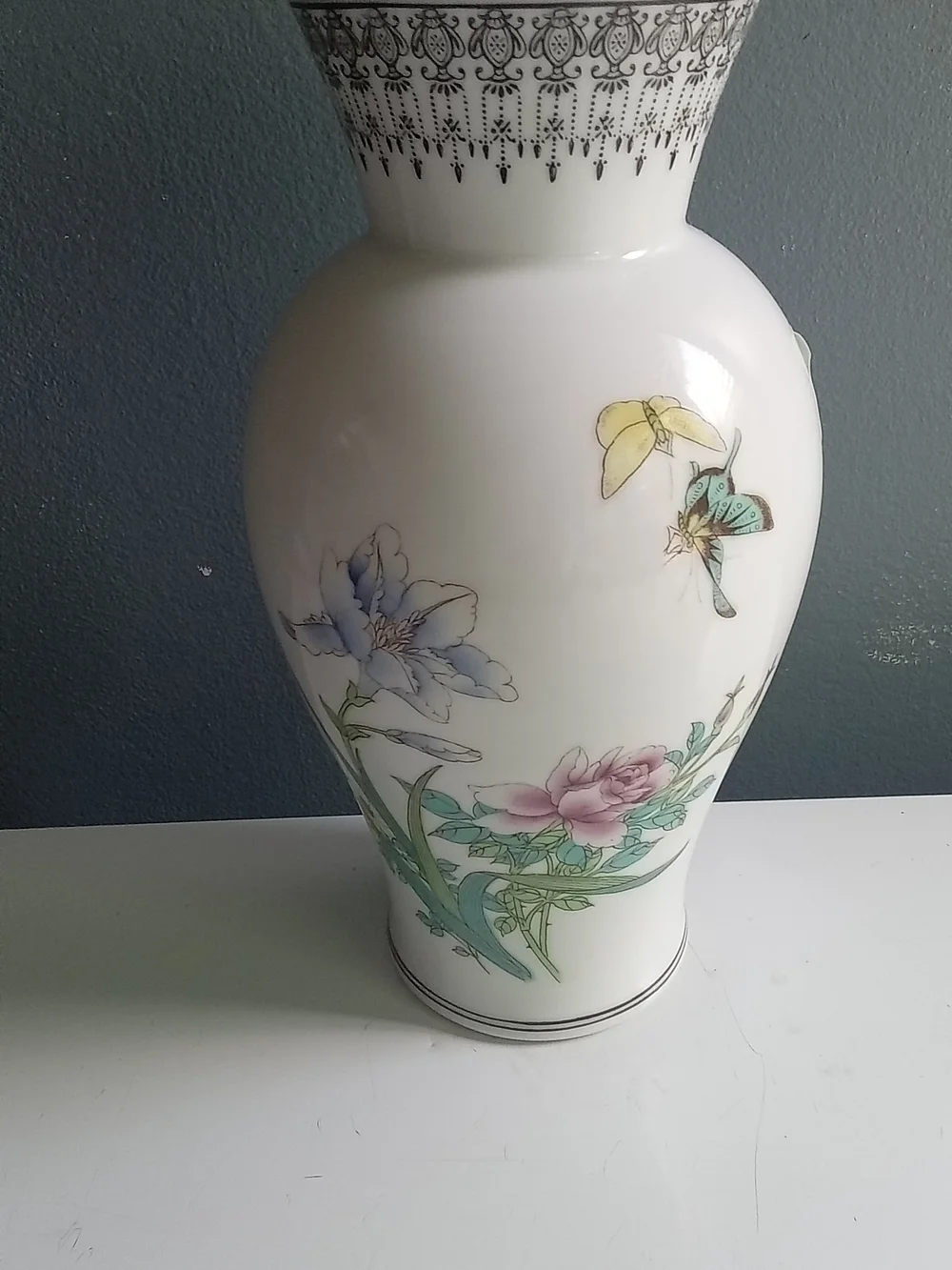 Vintage Jingdezhen Chinese Porcelain Vase Butterfly Floral Peony White Ceramic